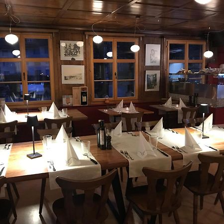 Hotel Restaurant Pizzeria Rotes Haus Münsterlingen Esterno foto