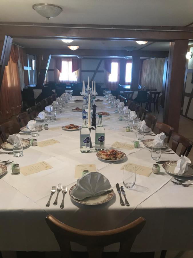 Hotel Restaurant Pizzeria Rotes Haus Münsterlingen Esterno foto