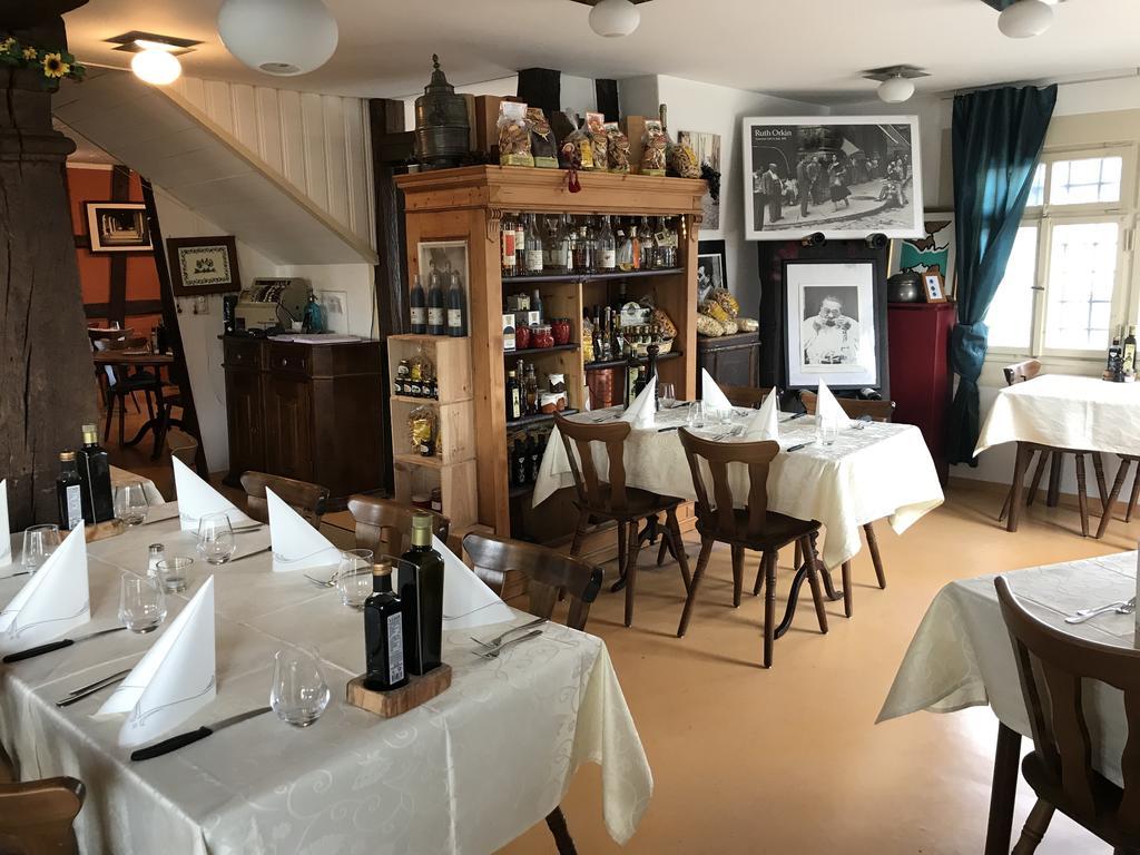 Hotel Restaurant Pizzeria Rotes Haus Münsterlingen Esterno foto